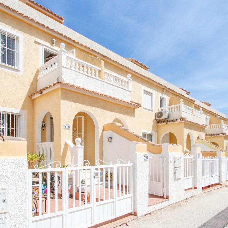 Beautiful Home In Santa Pola - Casa Vacacional de 3 dormitorios - 8