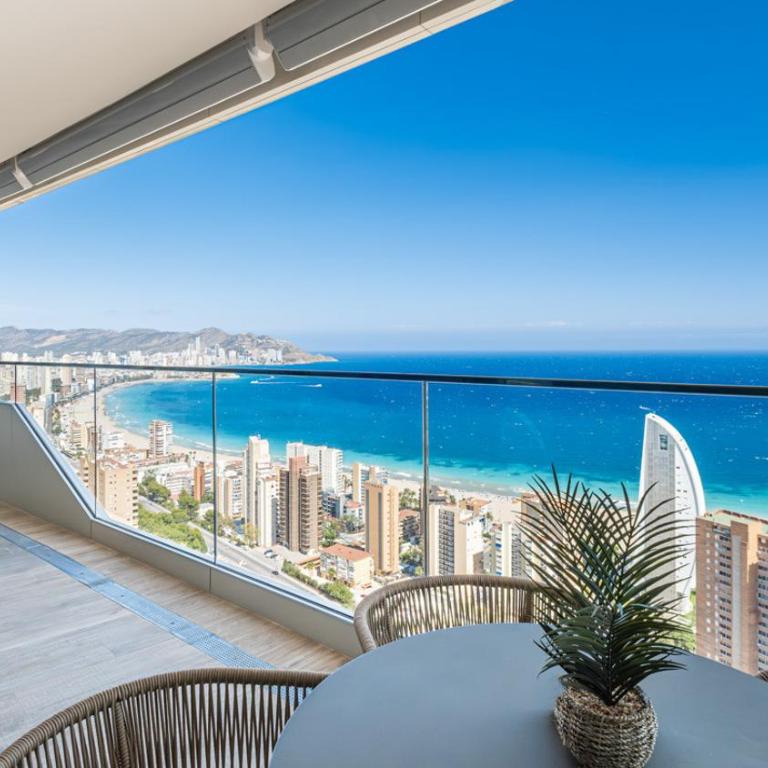 Benidorm Beach, Luxury on the 31st floor - Apartamento con vistas al mar - 1