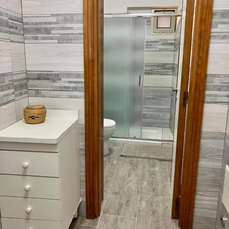 Le Dimore di Ike - Camera Matrimoniale/Doppia con Letti Singoli con Bagno Privato - 4