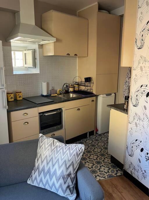 Coquette maison de ville au centre du village - V0787 - Villa 2 Chambres - 7