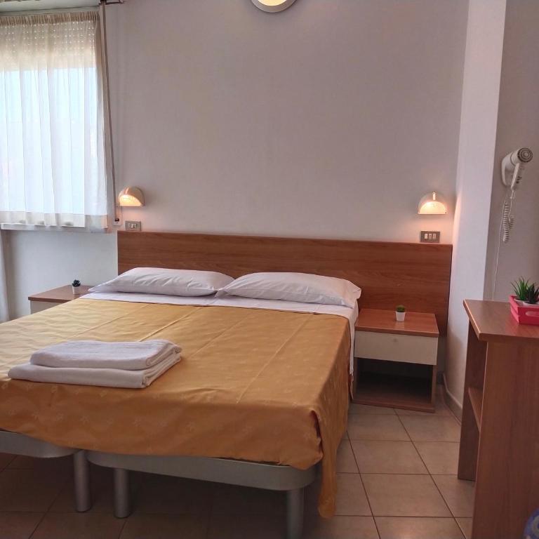 Hotel Goldene Rose - Doppelzimmer - 9