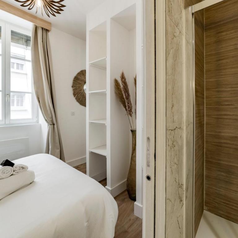 AllinLyon | T2 La palmeraie aux Gratte-Ciel - Apartment - 14