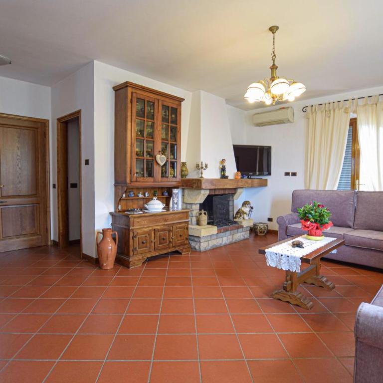 Accogliente Casa Con 4 Camere Da Letto - Casa Vacanze con 4 Camere da Letto - 2