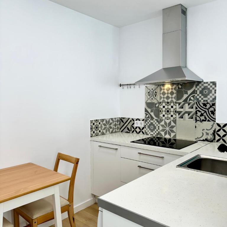 Cozy Ground Floor Apartment in the Heart of Marbella - EaW Homes - One-Bedroom Apartment - 11
