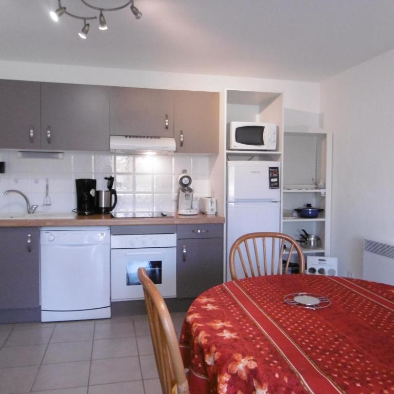 Narbonne-Plage: Superbe T3 60m², 6 pers, Balcon, Parking, Proche mer & commerces - FR-1-795-7 - Apartment - 6
