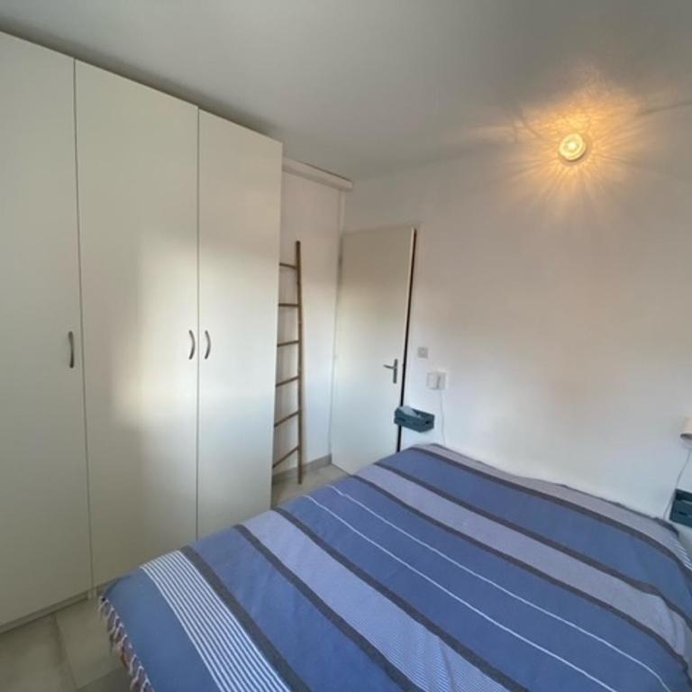 Narbonne-Plage : T2 climatisé, balcon, parking, à 100m de la plage, commerces à proximité - FR-1-795-12 - Apartamento - 13