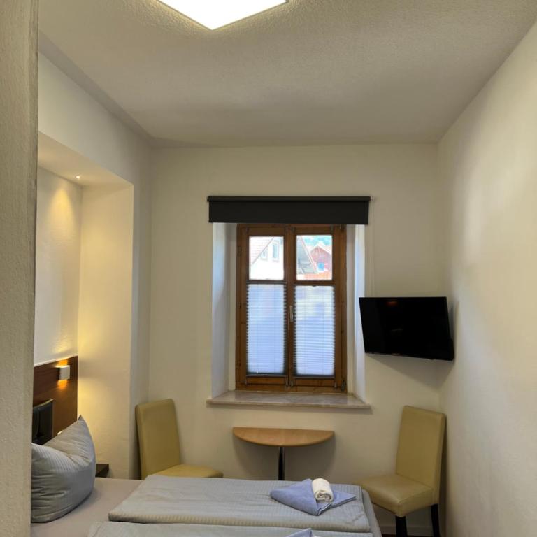 Gasthof Löwen - Budget Doppelzimmer - 7