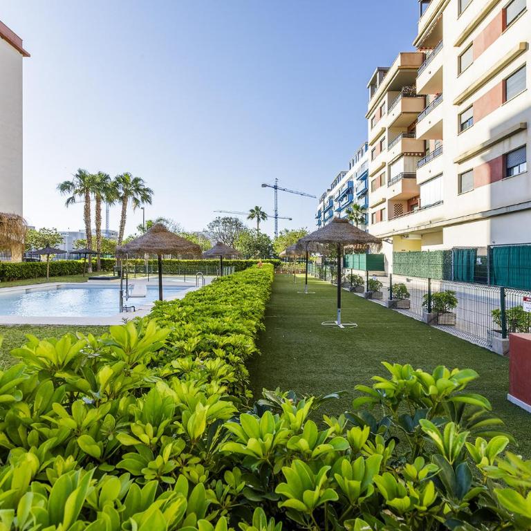 A&N Sea View Family Apartment with Pool & Parking - Three-Bedroom Apartment - 35