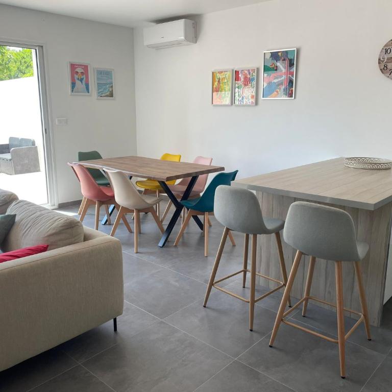 Villa JOPI 3Ch piscine plage entierement climatisée - Three-Bedroom Villa - 11