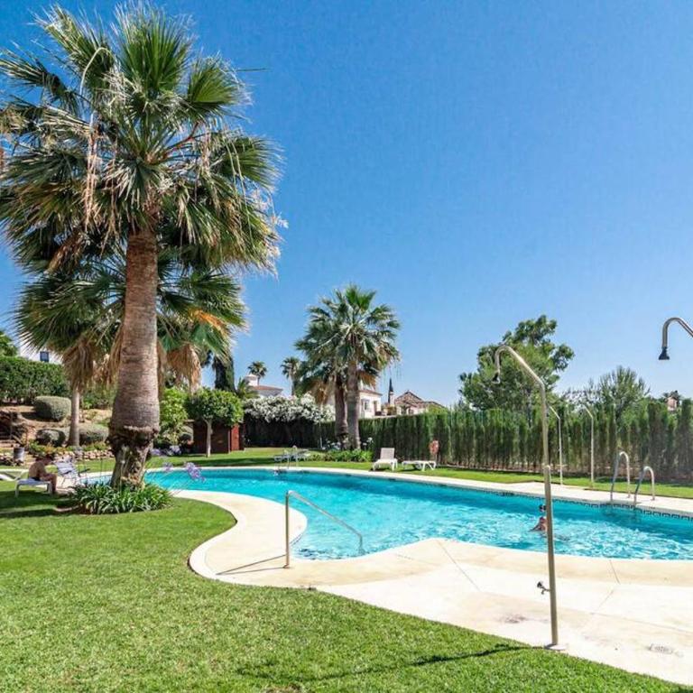 Great location 2 pools at Aloha Royal RDR385 - Two-Bedroom Apartment - 1