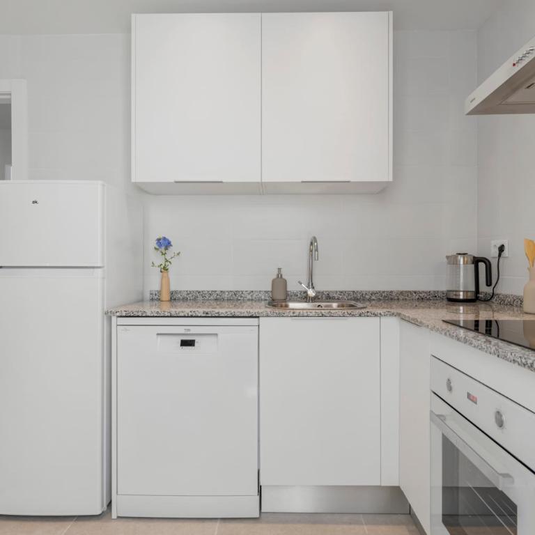 Luxury Apartment With Roof Terrace - Central Estepona - Apartamento de 2 dormitorios - 24