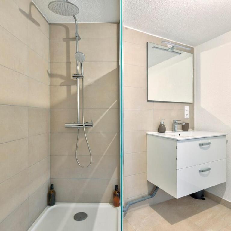 Plein centre, 2 chambres, lumineux, "Traverse" - Appartement - 19