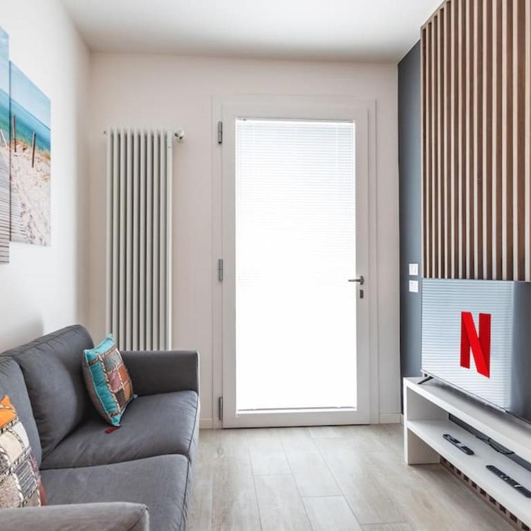 AmazHome - New & Comfort, per una vacanza perfetta - Appartamento con 1 Camera da Letto - 2