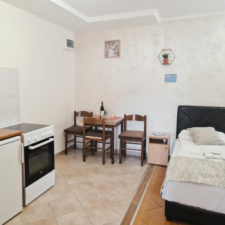 Step to Kotor bay St-oliv - Studio Apartment Ground Floor - 13