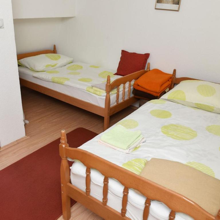 Guesthouse Ema - Gradska Kuća sa 2 Spavaće Sobe - 15