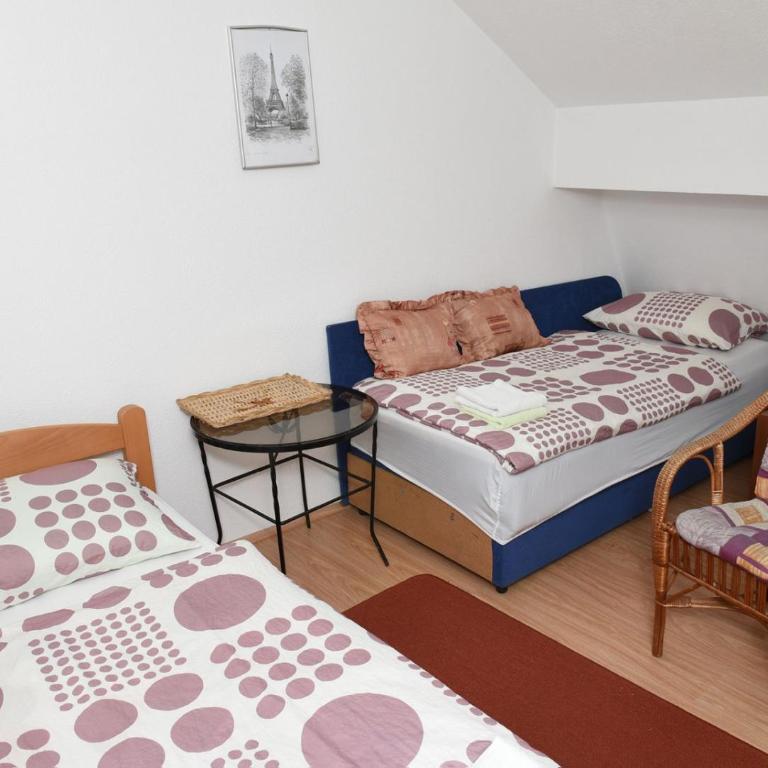 Guesthouse Ema - Gradska Kuća sa 2 Spavaće Sobe - 16