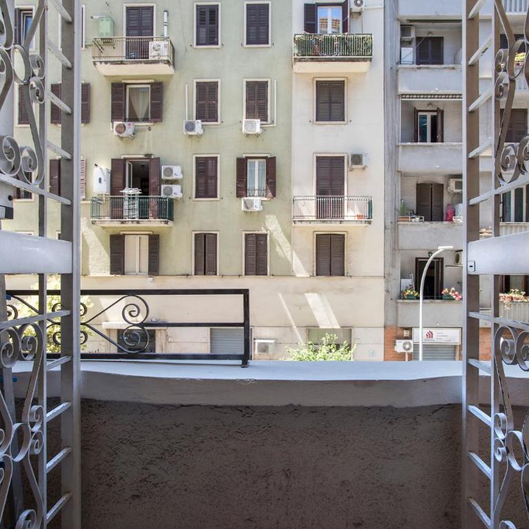 Appia Luxe - A poche fermate del Centro - Appartamento Superior con 2 Camere da Letto - 3