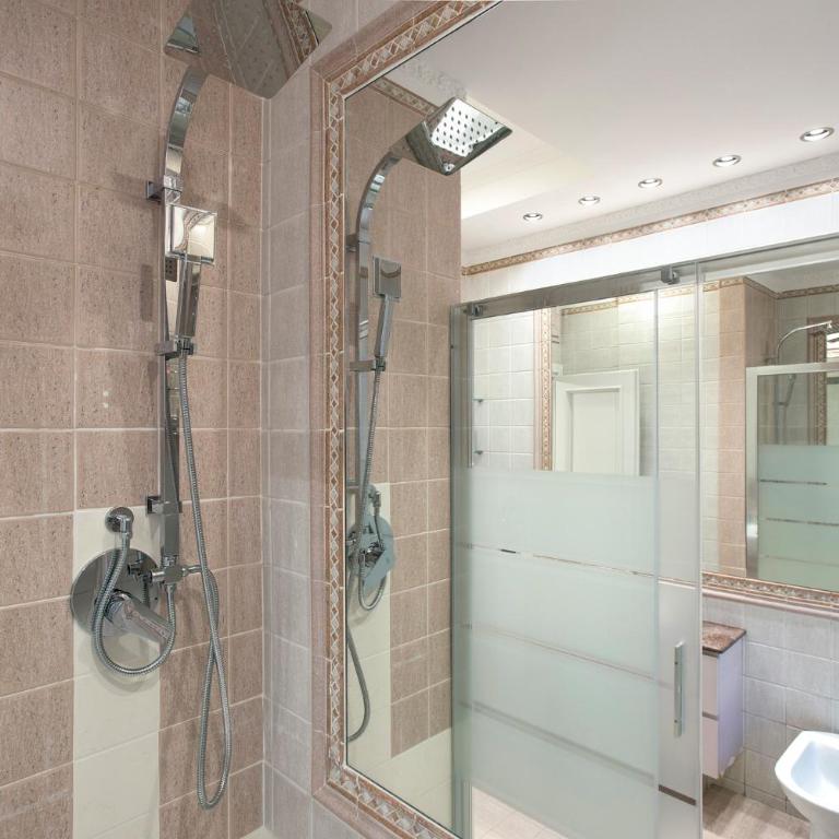 Appia Luxe - A poche fermate del Centro - Appartamento Superior con 2 Camere da Letto - 4