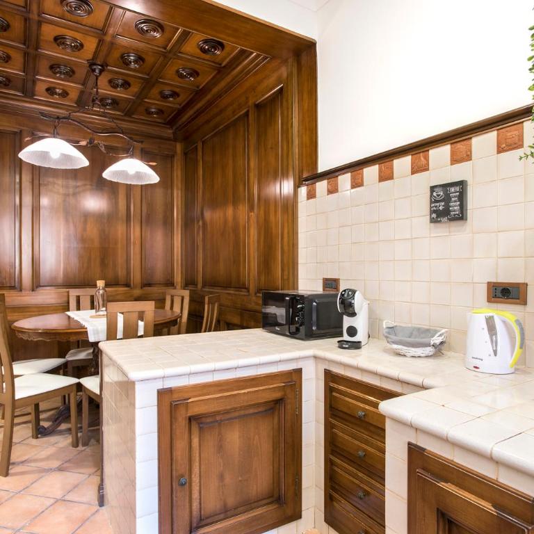 Appia Luxe - A poche fermate del Centro - Appartamento Superior con 2 Camere da Letto - 45