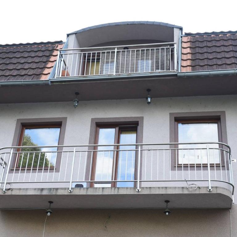 Guesthouse Ema - Gradska Kuća sa 2 Spavaće Sobe - 5