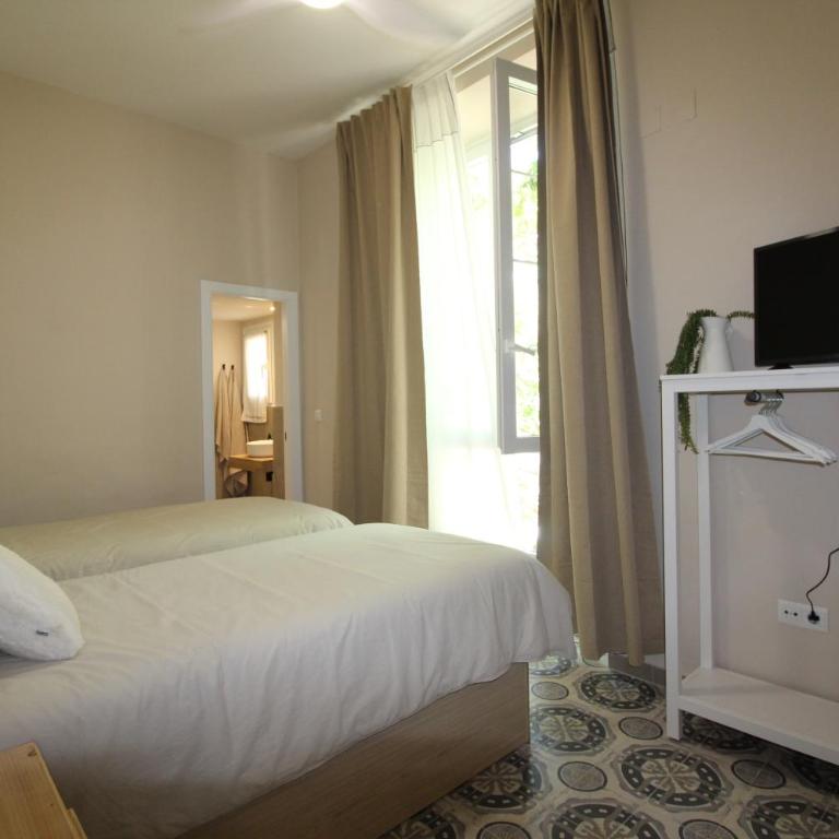 Hostal Las Acacias - Habitación Doble Estándar con ventilador - 2