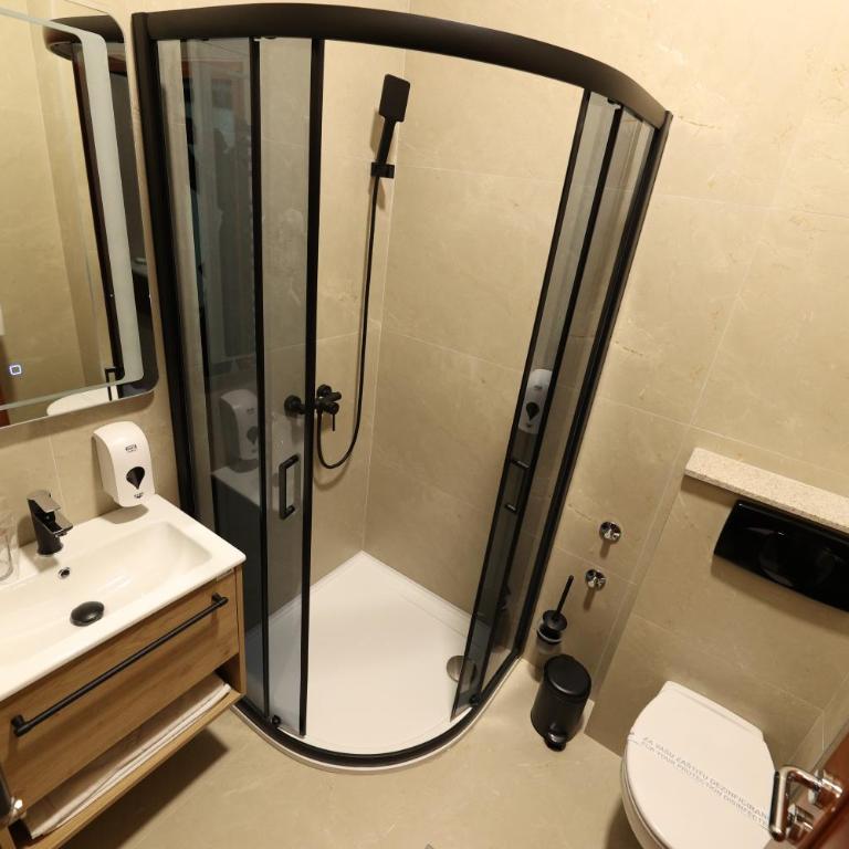 Hotel Vidović - Superior Trokrevetna Soba - 9