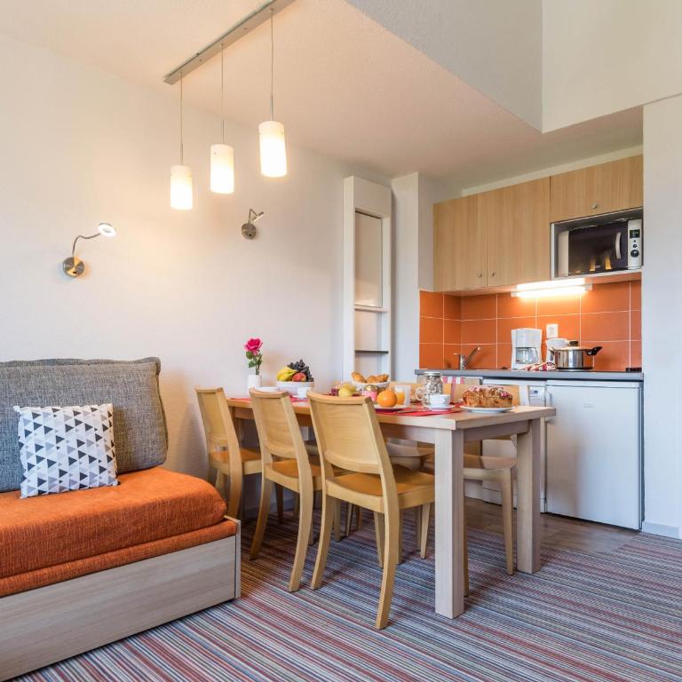 Résidence Pierre & Vacances Le Britania - One-Bedroom Apartment with Sleeping Alcove and Balcony (7 People) - Mountain View - 4