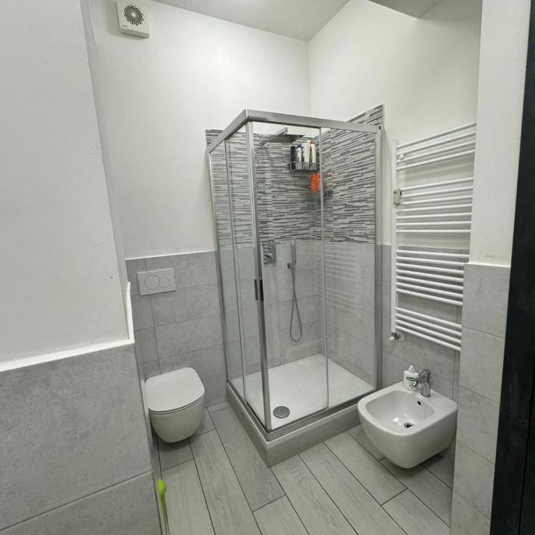 camera con bagno privato - Quadruple Room with Private Bathroom - 6