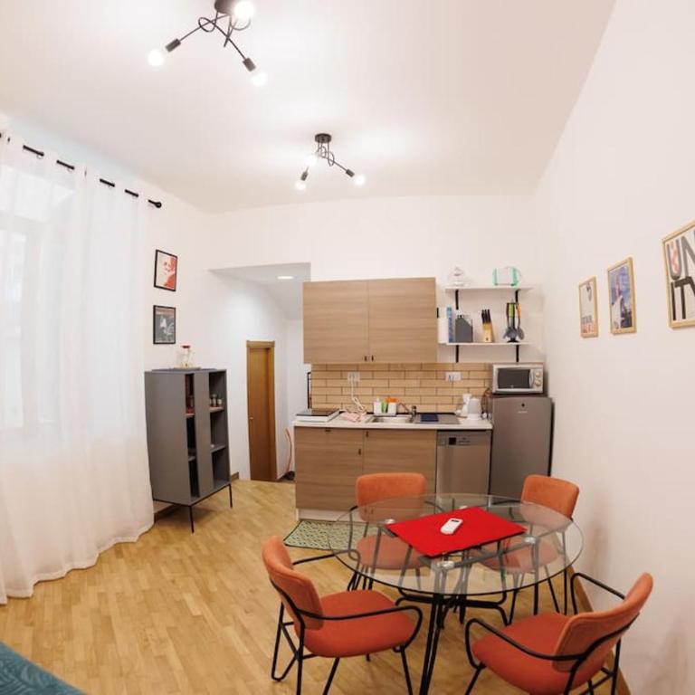 Dante 2 Rooms Apartment Super Central next metro By HouseinNaples - One-Bedroom Apartment - 30