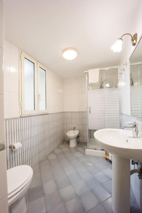Dante 2 Rooms Apartment Super Central next metro By HouseinNaples - One-Bedroom Apartment - 31