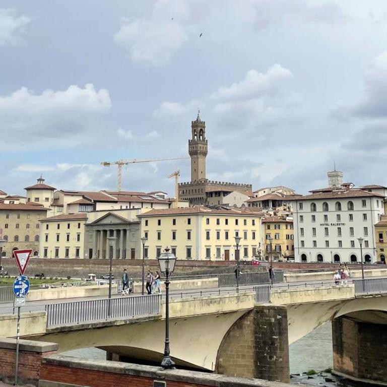 Serristori 31 - Appartamento con 4 Camere da Letto - 50