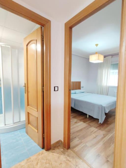 Apartamento Torrevieja el cura playa - Two-Bedroom Apartment - 10