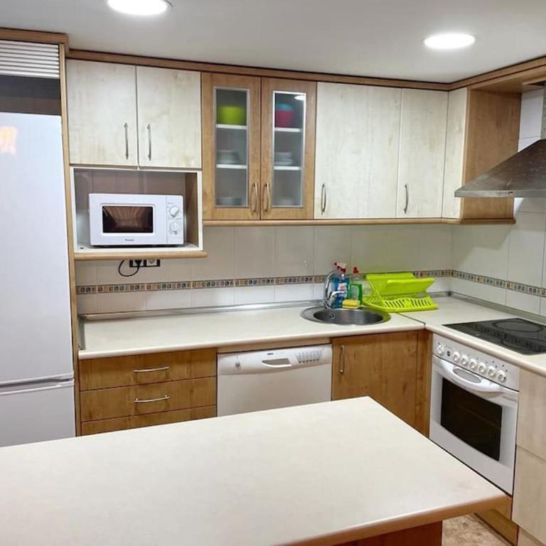 Apartamento Torrevieja el cura playa - Two-Bedroom Apartment - 16