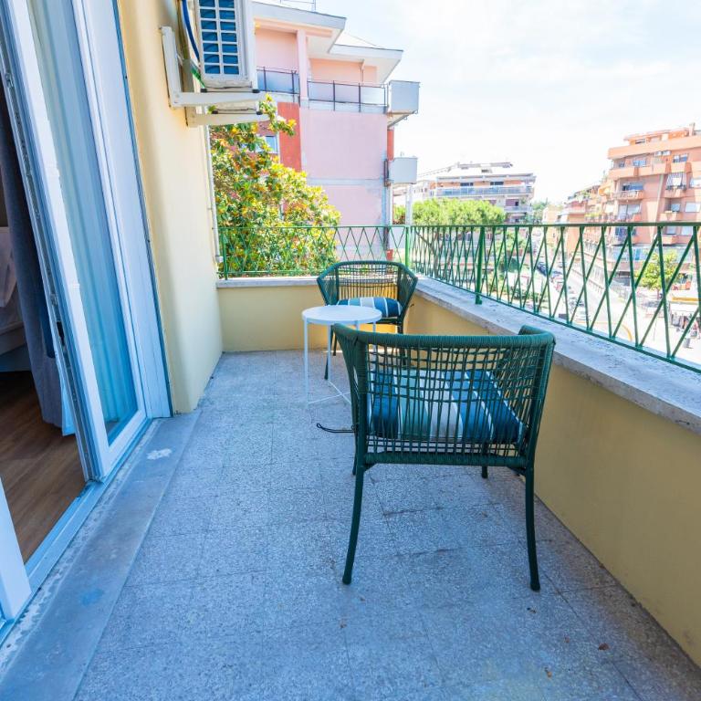 Near Vatican, Irnerio 47 Guest House - Camera Matrimoniale con Balcone - 3
