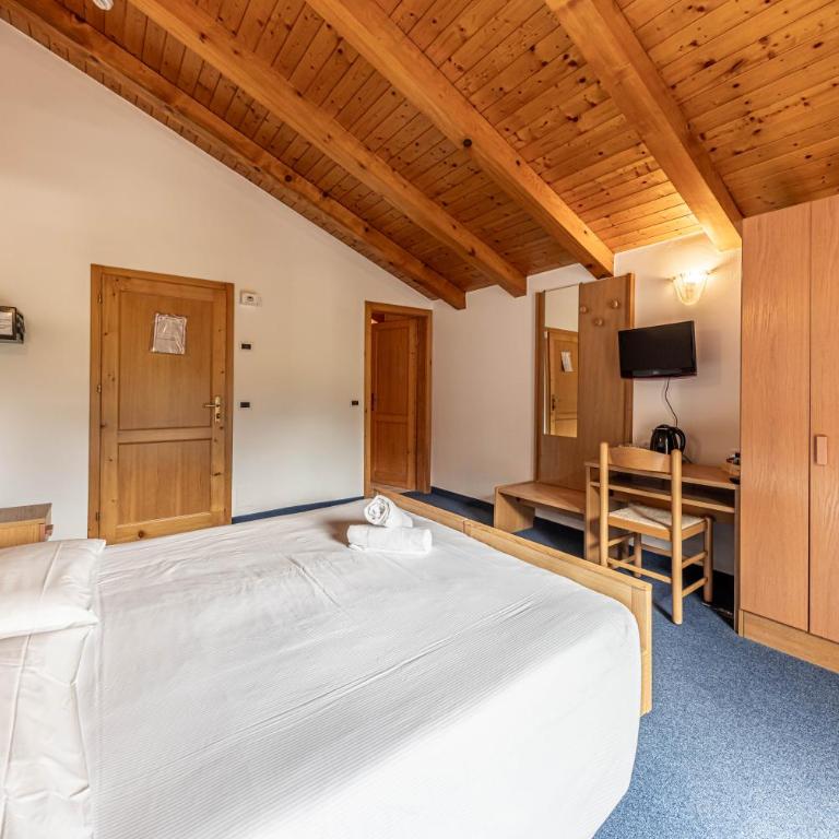 Hotel Laste' - Standard Zimmer mit Kingsize-Bett - 2