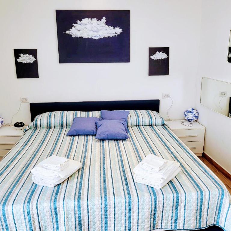 Stramontel - King Room - 6