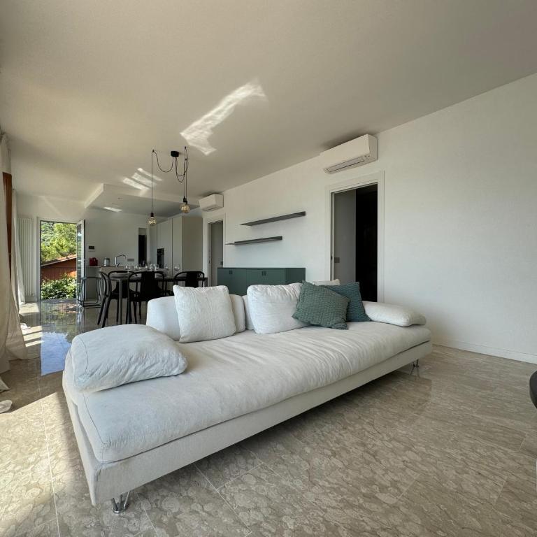 Exclusive designer apartment Facing Palmaria Island Spacious scenic terrace Bright Modern Interiors Fully equipped kitchen Air conditioning Private parking Up to 6 guests - Casa Vacanze - 14