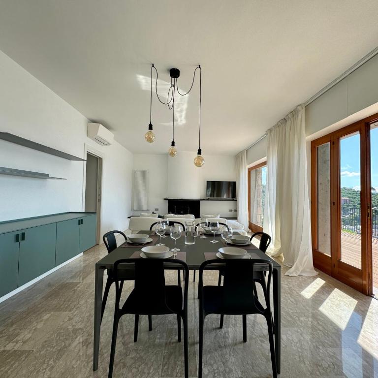 Exclusive designer apartment Facing Palmaria Island Spacious scenic terrace Bright Modern Interiors Fully equipped kitchen Air conditioning Private parking Up to 6 guests - Casa Vacanze - 19