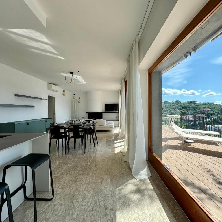 Exclusive designer apartment Facing Palmaria Island Spacious scenic terrace Bright Modern Interiors Fully equipped kitchen Air conditioning Private parking Up to 6 guests - Casa Vacanze - 8