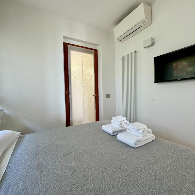 Exclusive designer apartment Facing Palmaria Island Spacious scenic terrace Bright Modern Interiors Fully equipped kitchen Air conditioning Private parking Up to 6 guests - Casa Vacanze - 24