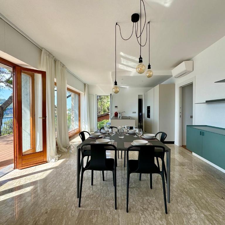 Exclusive designer apartment Facing Palmaria Island Spacious scenic terrace Bright Modern Interiors Fully equipped kitchen Air conditioning Private parking Up to 6 guests - Casa Vacanze - 21