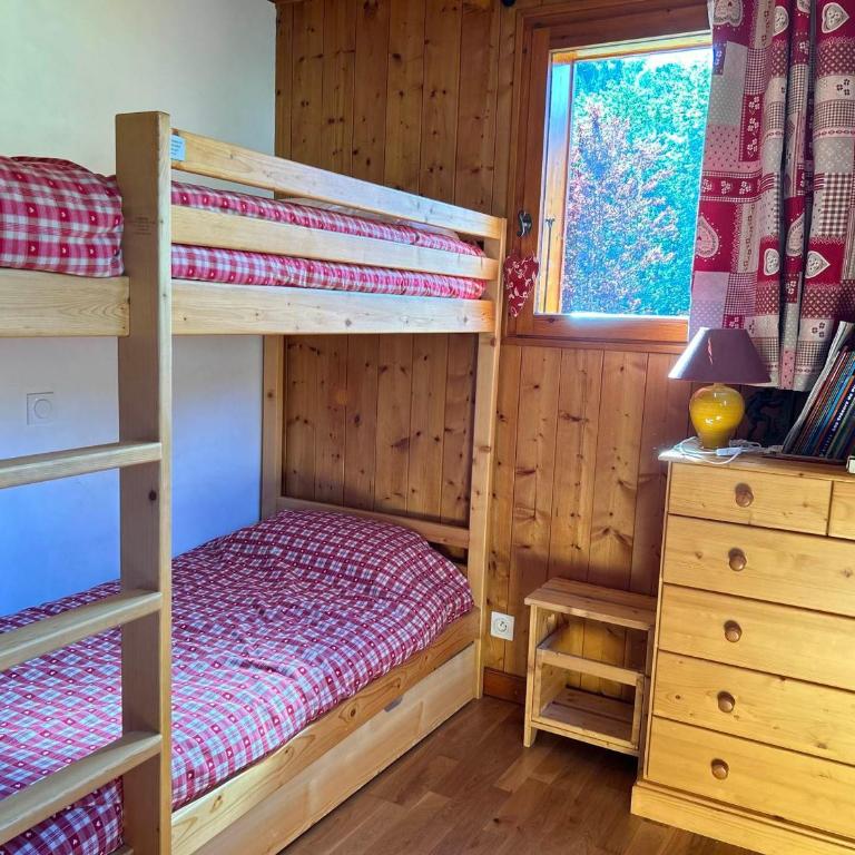 Appartement Spacieux - Terrasse, Jardin et Cheminée - À 5 Min du Centre des Gets - FR-1-623-100 - Appartamento (8 Adulti) - 10