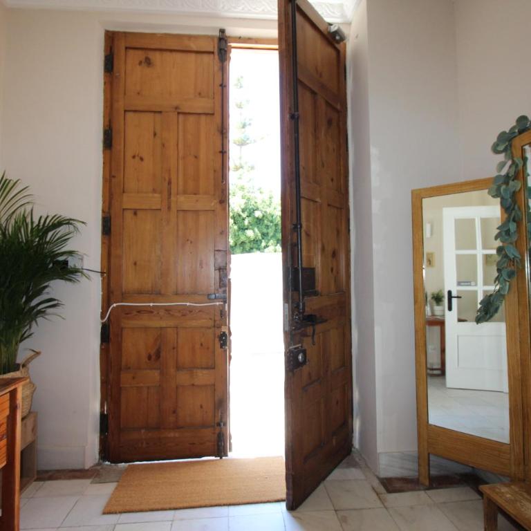 Hostal Las Acacias - Habitación Doble con baño privado - 11