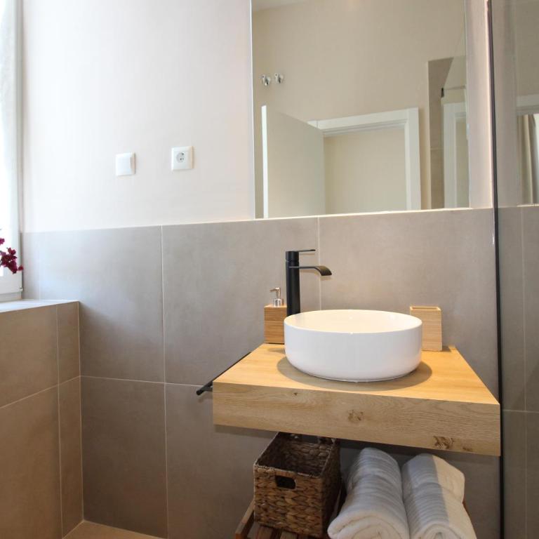 Hostal Las Acacias - Habitación Doble con baño privado - 19