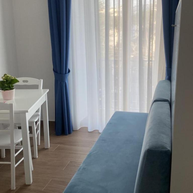B&B Lungomare SANNAZZARO - Camera Deluxe (2 Adulti + 1 Bambino) - 6