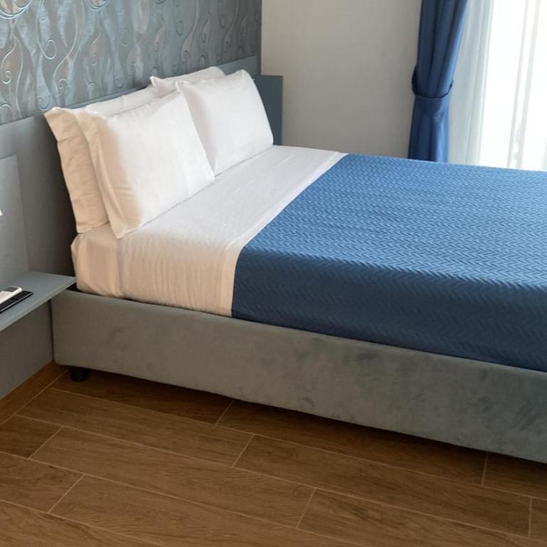 B&B Lungomare SANNAZZARO - Camera Deluxe (2 Adulti + 1 Bambino) - 5