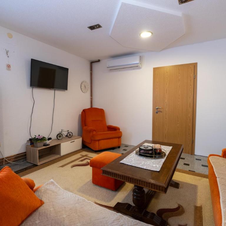 GOOD People - Two-Bedroom Apartment - 6