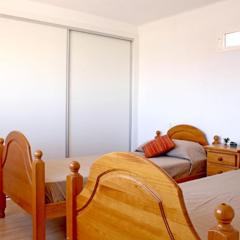 Bungalow con piscina 28 - Three-Bedroom House - 8