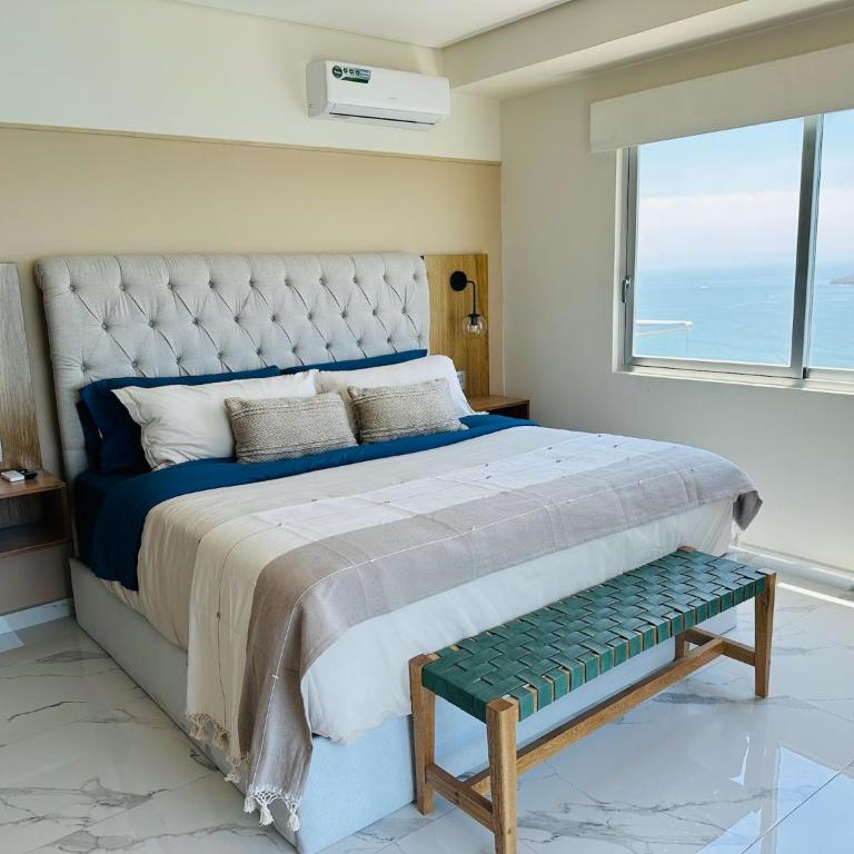 Isla Pájaros - Beach Condo - Three-Bedroom Apartment - 16