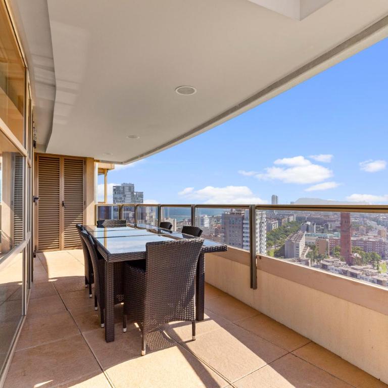 Penthouse Duplex with Epic Views - Apartment - 14